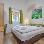 Garden A2 Walchen-kaprun شاليه بيسندورف